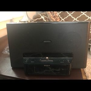 Sony iPhone Alarm Clock/Radio